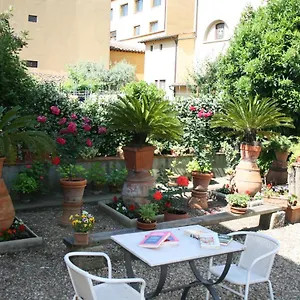 Bed & Breakfast Casa Per Ferie Regina Santo Rosario, Florence