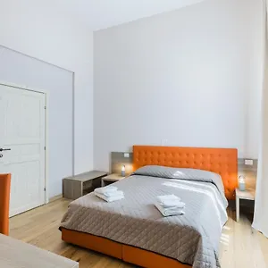 V-rooms All'angolo Del Duomo Florence